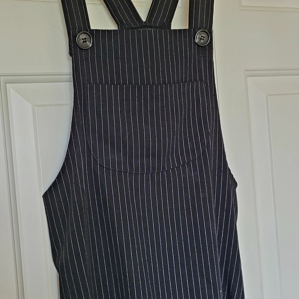 Black and White Sleeveless Square Neck Mini Dress